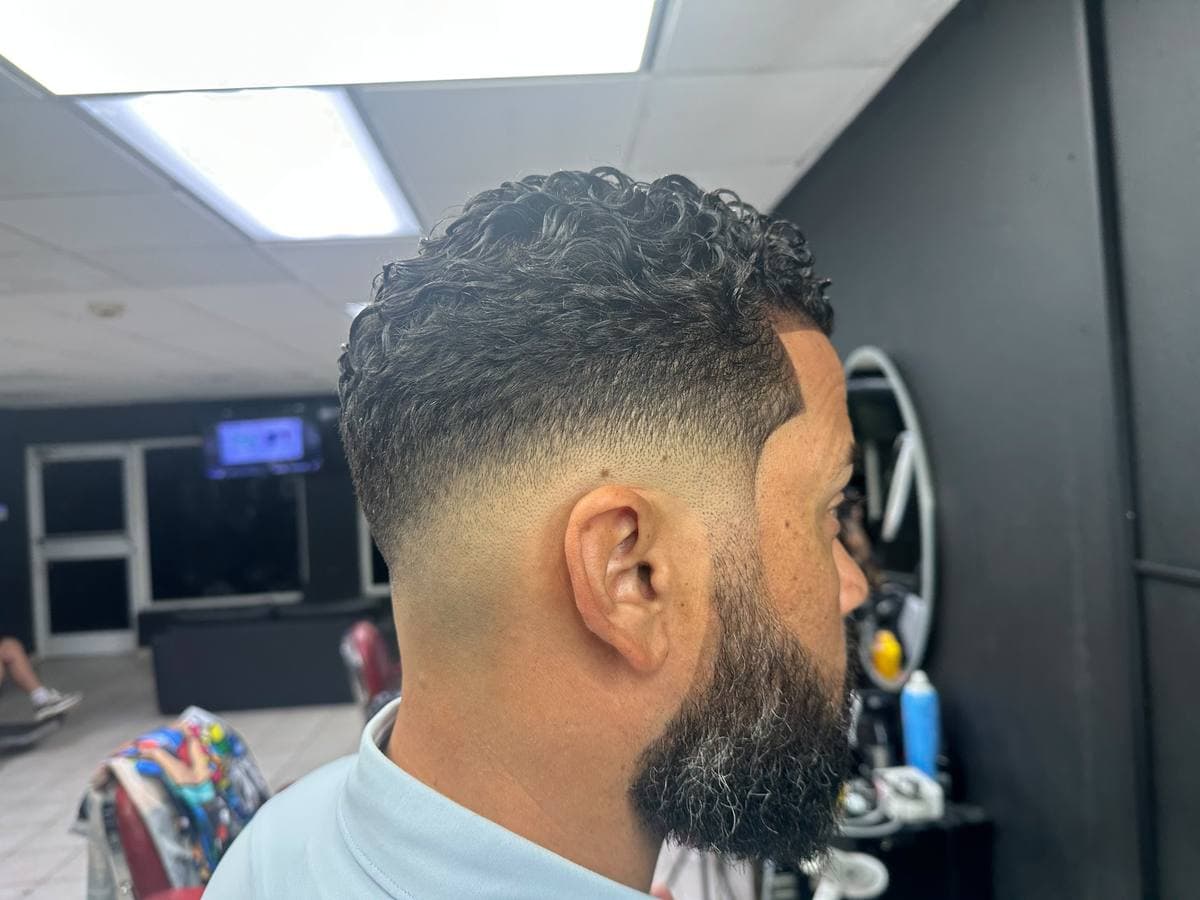 Haircut and fade work at Island Fades Elite barbershop in Aruba